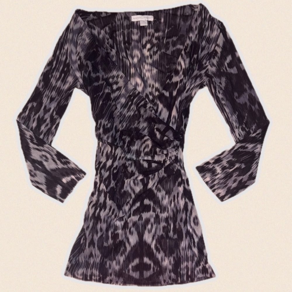 New York & Company Black and Gray Printed Wrap Tunic